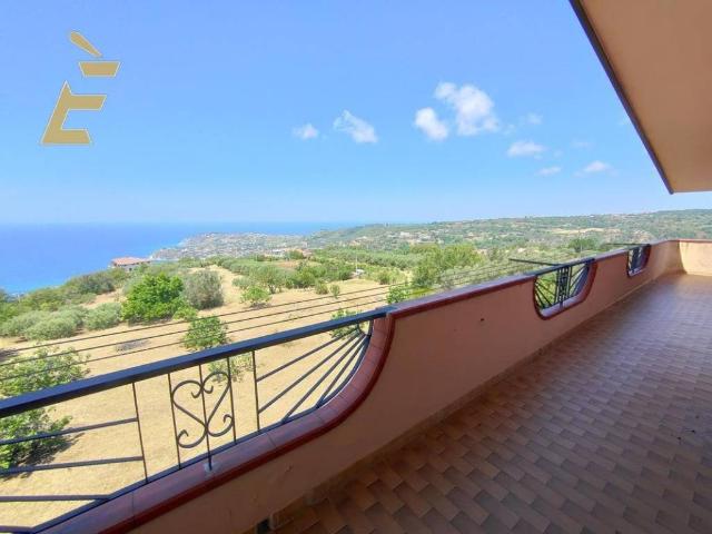 Appartamento in vendita a Calabria, Vibo Valentia