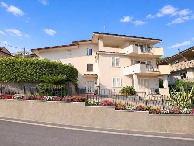 Appartamento in vendita a Calabria, Vibo Valentia