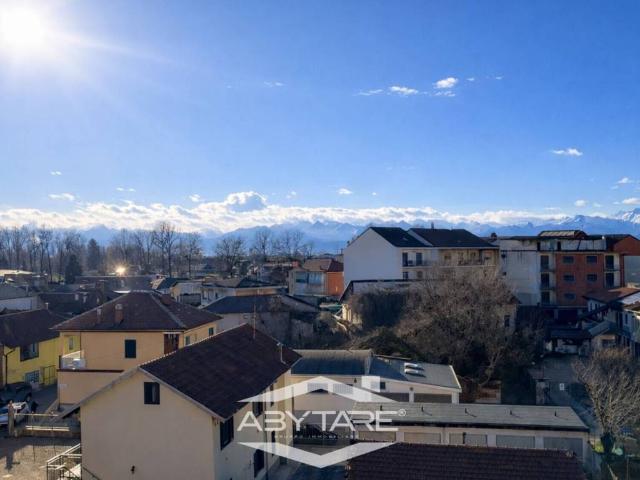 Appartamento in vendita a La Loggia, Torino