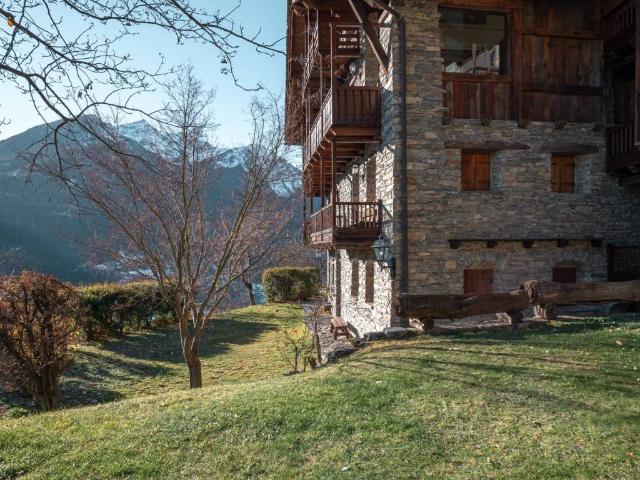 Appartamento in vendita a Fenêtre, La Salle