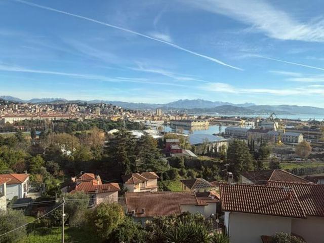 Monolocale in vendita a La Spezia, Liguria