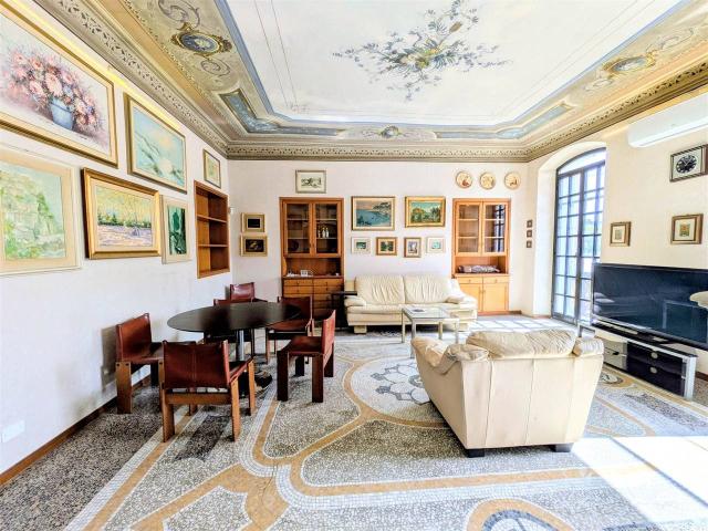Appartamento in vendita a Montepertico, La Spezia