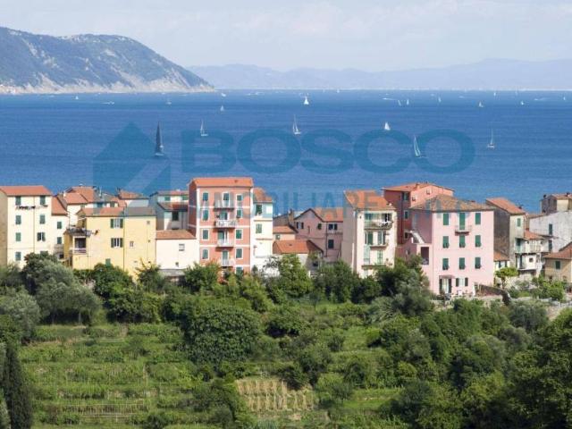 Appartamento in vendita a Marola, La Spezia