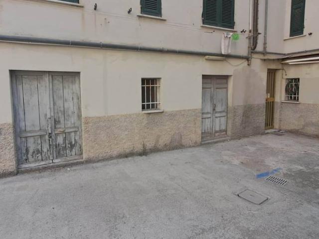 Appartamento in vendita a Montepertico, La Spezia
