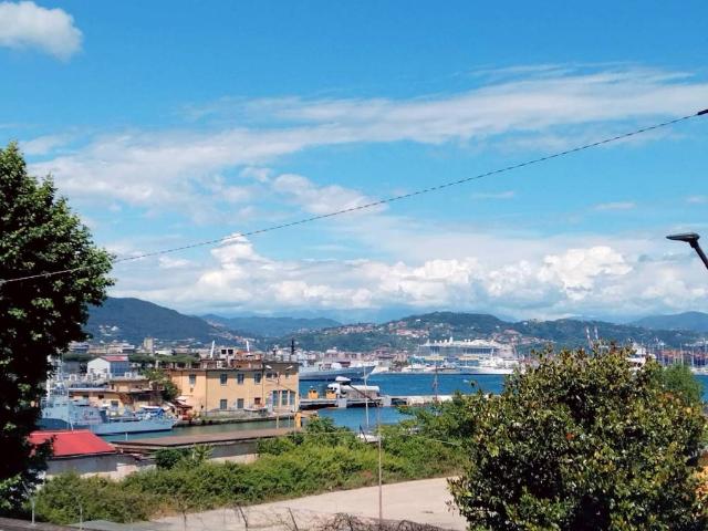 Appartamento in vendita a Costa di Cadimare, La Spezia