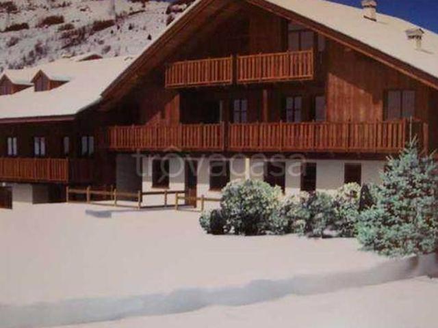 Appartamento in vendita a La Thuile, Aosta