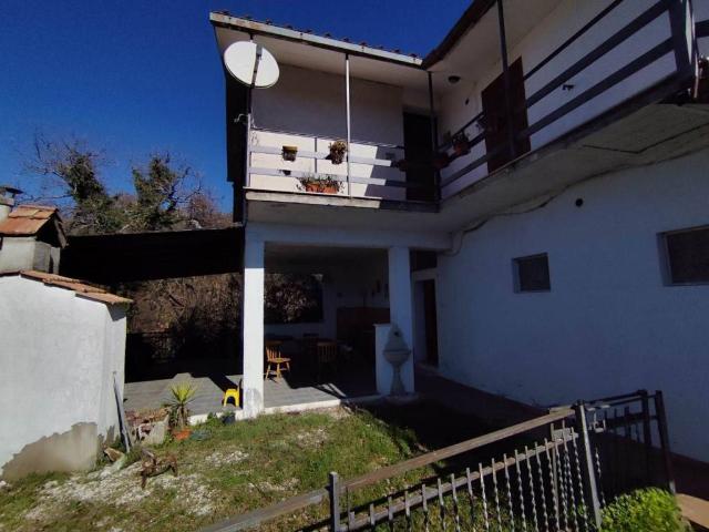 Appartamento in vendita a Labro, Lazio