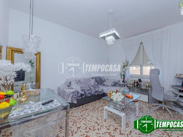 Appartamento in vendita a Lacchiarella, Lombardia