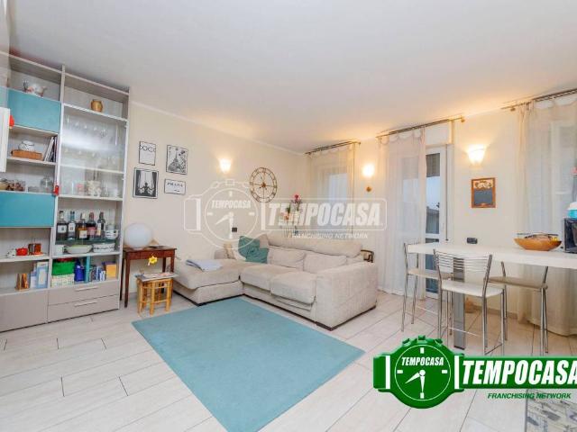Appartamento in vendita a Lacchiarella, Lombardia