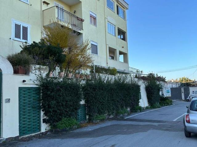 Appartamento in vendita a Lacco Ameno, Campania