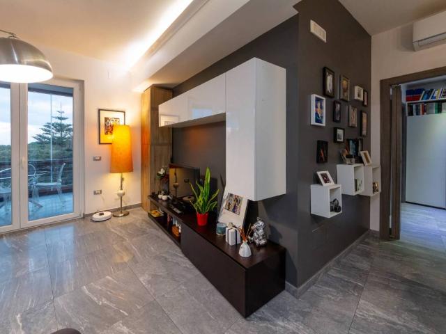 Appartamento in vendita a Marina di San Nicola, Roma Capitale