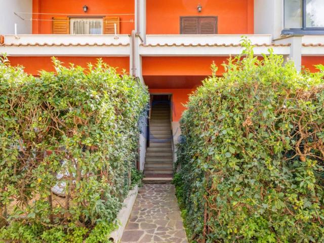 Appartamento in vendita a Marina di San Nicola, Roma Capitale
