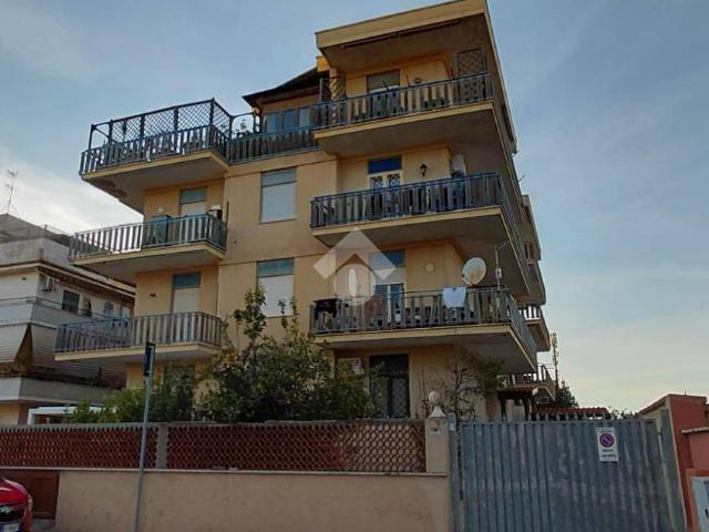 Appartamento in vendita a Torre Flavia, Roma Capitale