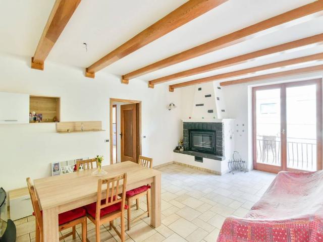 Appartamento in vendita a Germanello, Laglio