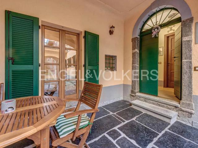 Appartamento in vendita a Laglio, Lombardia