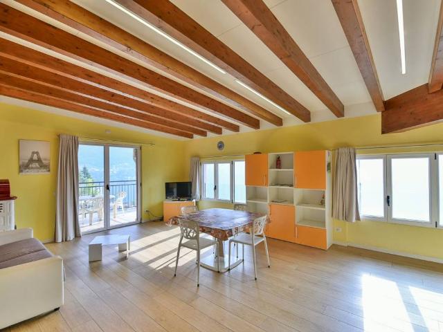 Appartamento in vendita a Laglio, Lombardia