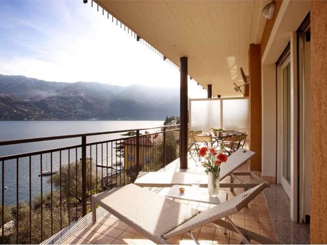 Appartamento in vendita a Laglio, Lombardia
