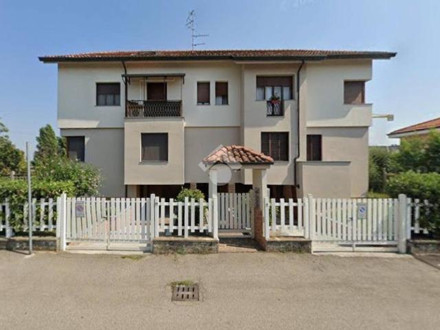 Appartamento in vendita a Cascina Villa, Lainate