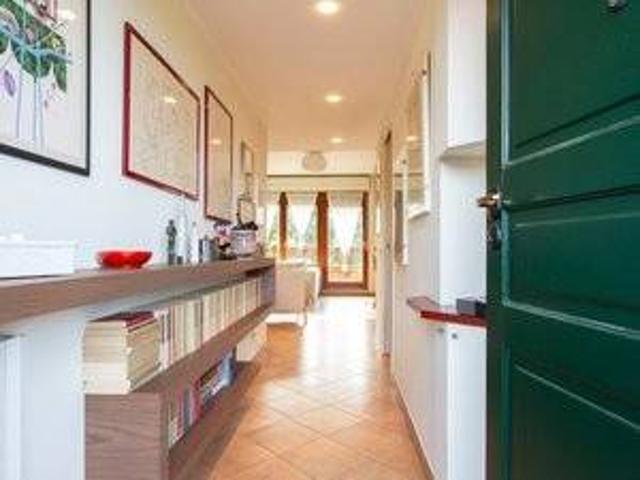 Appartamento in vendita a Lainate, Lombardia