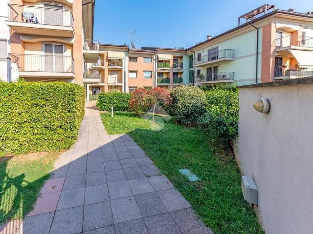 Appartamento in vendita a Lainate, Milano