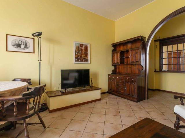 Appartamento in vendita a Lainate, Lombardia