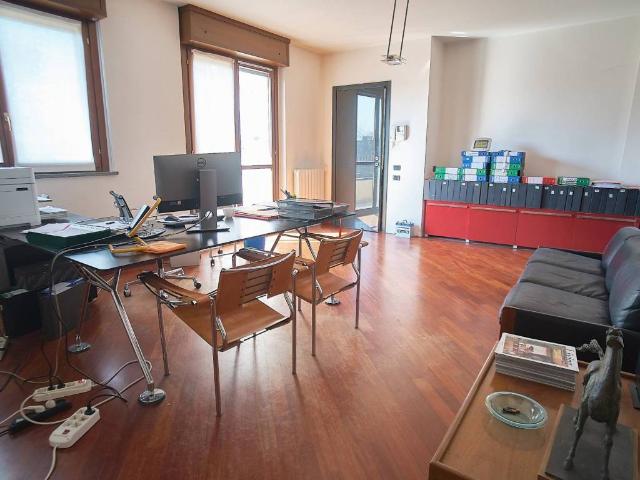Appartamento in vendita a Pagliera, Lainate