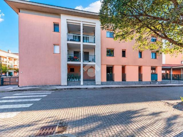 Appartamento in vendita a Lainate, Milano