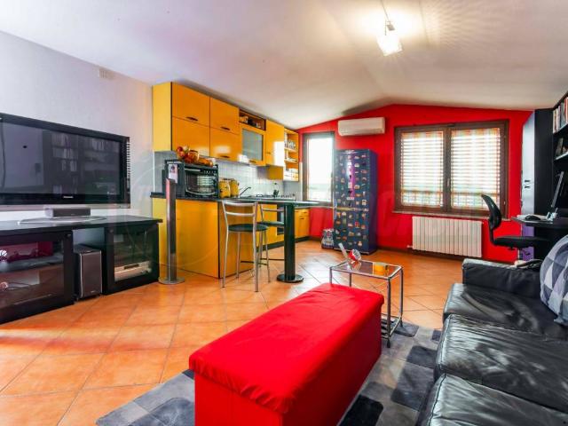 Appartamento in vendita a Lainate, Lombardia