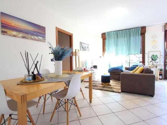 Appartamento in vendita a Lainate, Lombardia