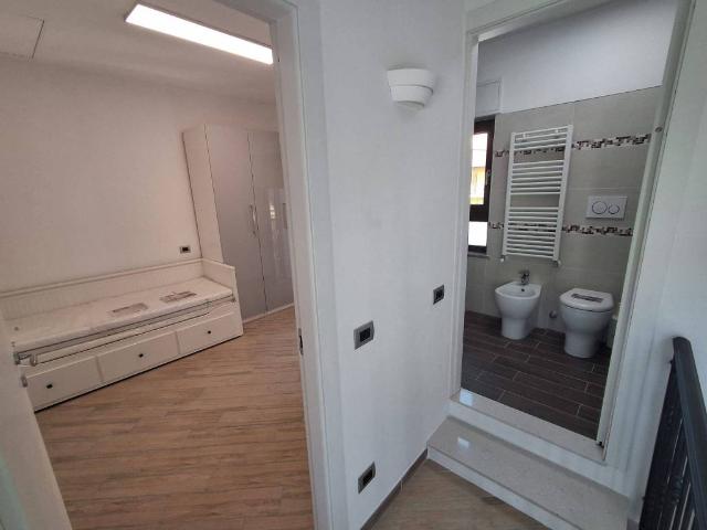 Appartamento in vendita a Lainate, Milano
