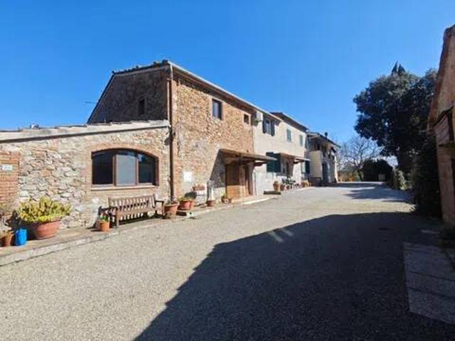 Appartamento in vendita a Lajatico, Toscana