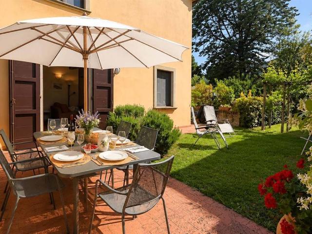 Appartamento in vendita a Lajatico, Toscana