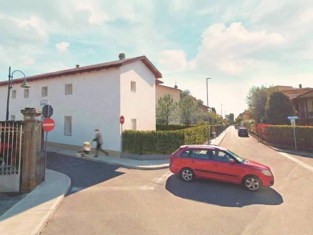 Appartamento in vendita a Lallio, Lombardia