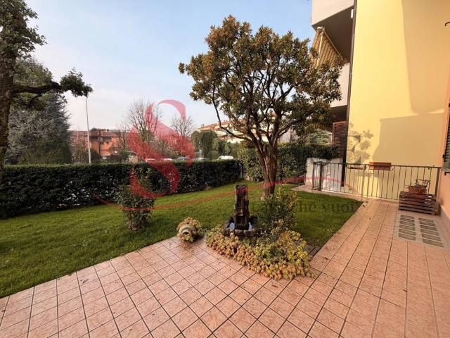 Appartamento in vendita a Lallio, Lombardia