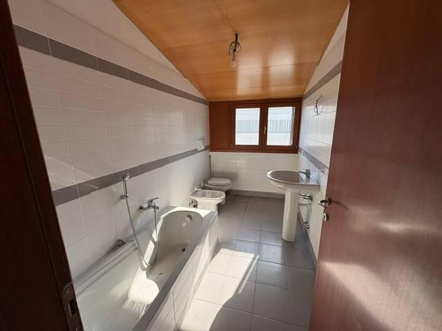 Appartamento in vendita a Lambrugo, Lombardia