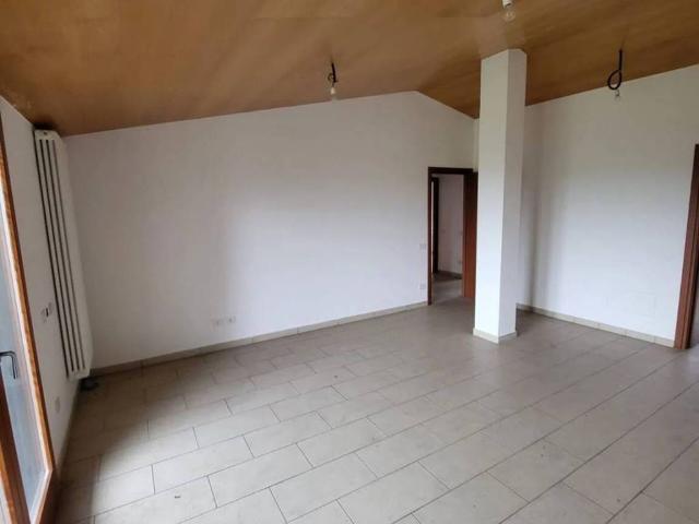 Appartamento in vendita a Lambrugo, Lombardia