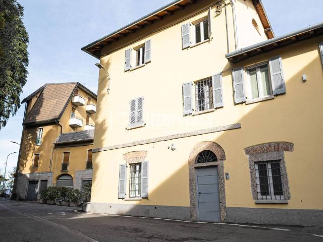 Appartamento in vendita a Lambrugo, Lombardia