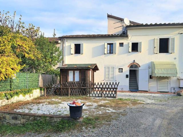 Appartamento in vendita a Unione dei Comuni Circondario dell'Empolese Valdelsa, Lamporecchio