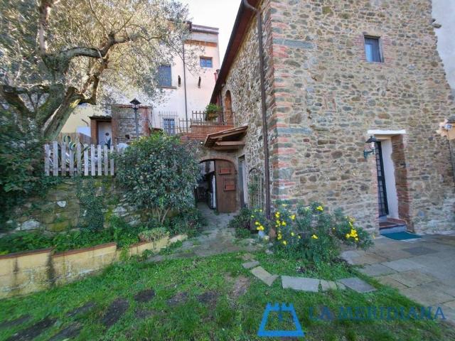 Appartamento in vendita a Lamporecchio, Toscana