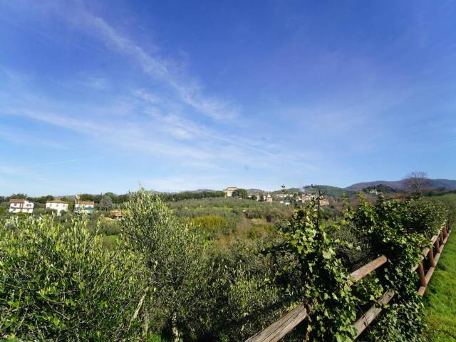 Appartamento in vendita a Lamporecchio, Toscana