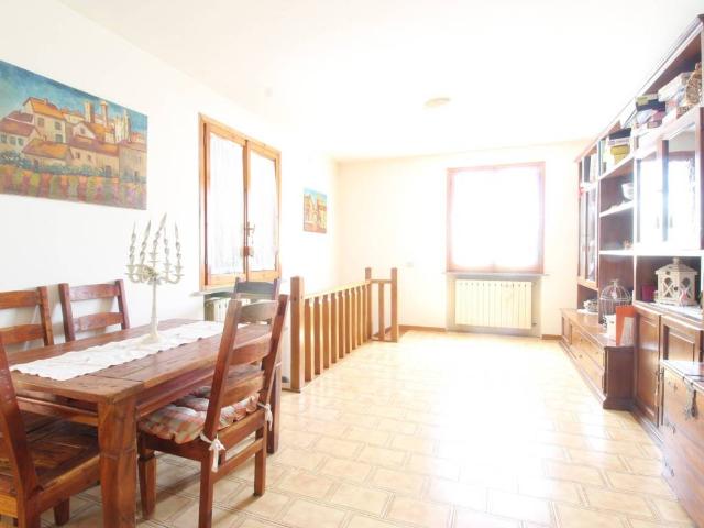 Appartamento in vendita a Lamporecchio, Toscana