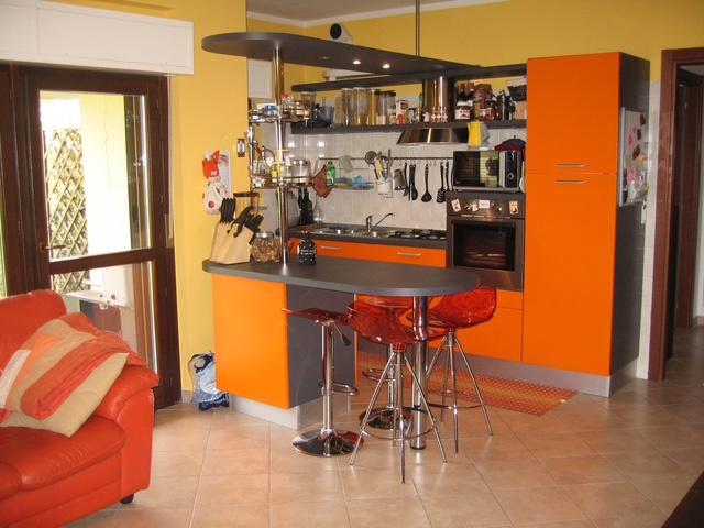 Appartamento in vendita a Landriano, Lombardia