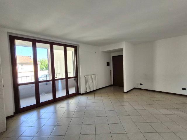 Appartamento in vendita a Landriano, Lombardia