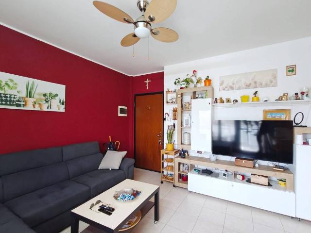 Appartamento in vendita a Landriano, Lombardia