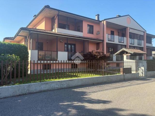 Appartamento in vendita a Casa Cairola, Landriano