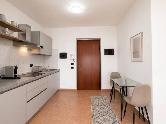 Appartamento in vendita a Landriano, Lombardia