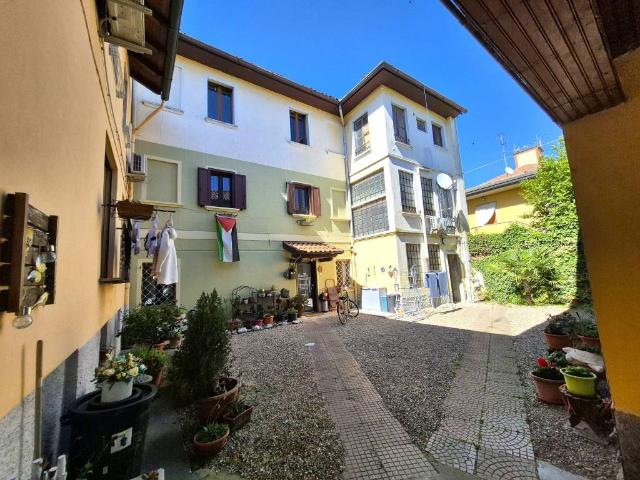 Appartamento in vendita a Landriano, Lombardia