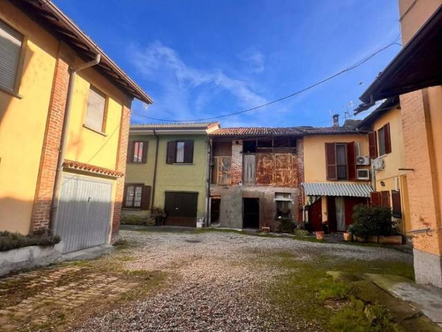 Appartamento in vendita a Casa Cairola, Landriano