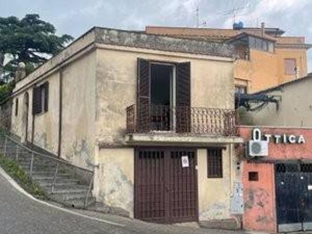 Appartamento in vendita a Lanuvio, Roma Capitale