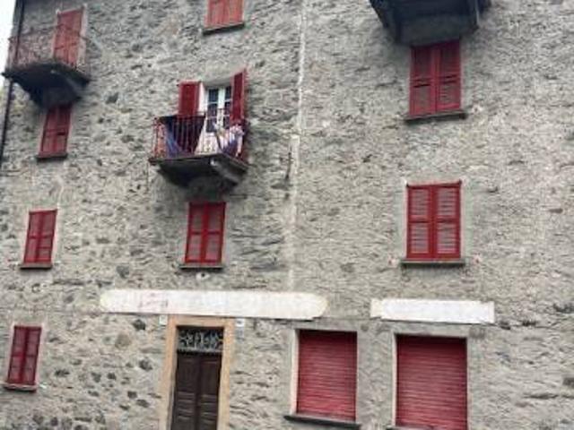Appartamento in vendita a Lanzada, Lombardia